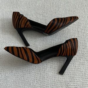 NWOT Franco Sarto Cow Hair Leopard Print Pointed Toe Heel Size 8